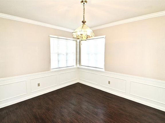 5th image of 15138 Corona Del Mar Dr