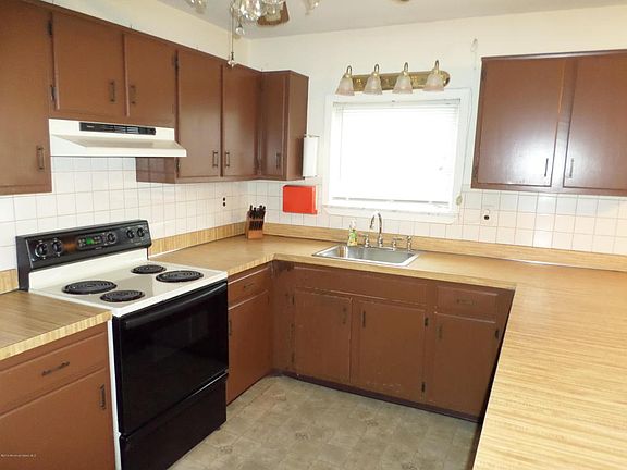 3rd image of 941 Jamaica Blvd