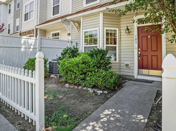 11701 Coppergate Dr Unit 103, Raleigh, NC 27614