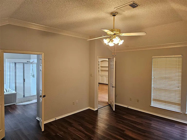 6930 Shady Ln — Photo 10
