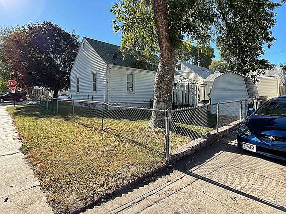 3rd image of 623 S Broadwell Ave