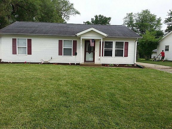 2nd image of 1013 Linden Dr