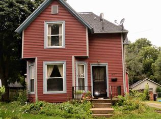 907 Union Ave, Belvidere, IL 61008