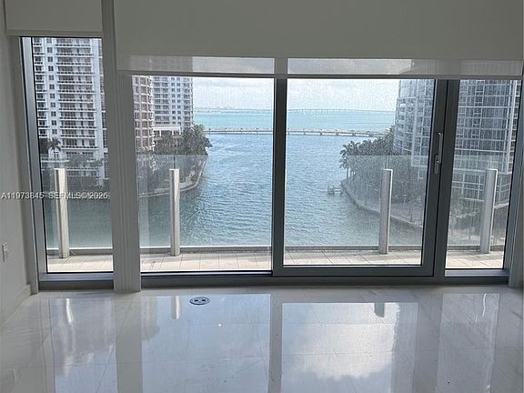 5th image of 300 Biscayne Boulevard Way #803