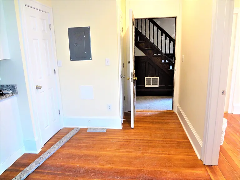 7 Brown Ter #3F — Photo 6