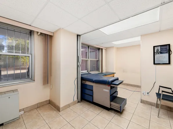135 Ocean Parkway 1TS image 1 of 14