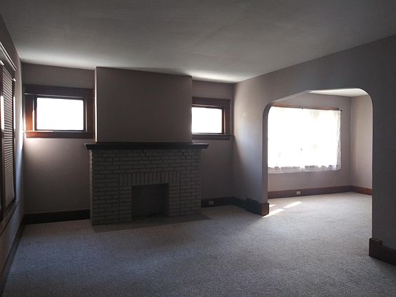 2nd image of 1290 W 105th St #Up