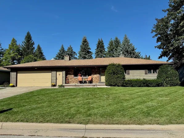 4720 W Sunflower Rd, Appleton, WI 54914