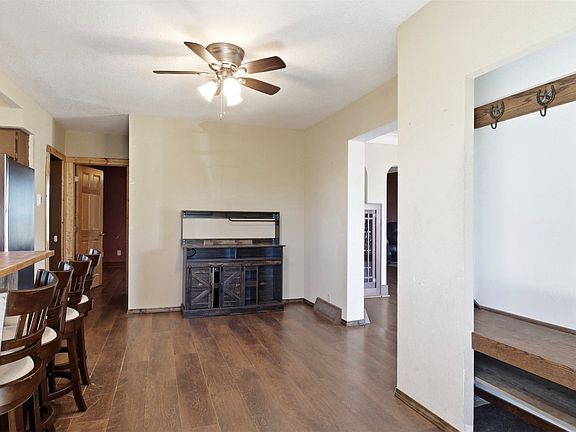 5th image of 2827 24th Avenue