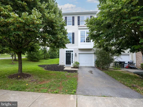 338 Starkeys Lndg, Shepherdstown, WV 25443