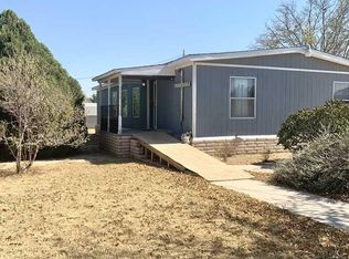 4406 Mescalero St, Carlsbad, NM 88220
