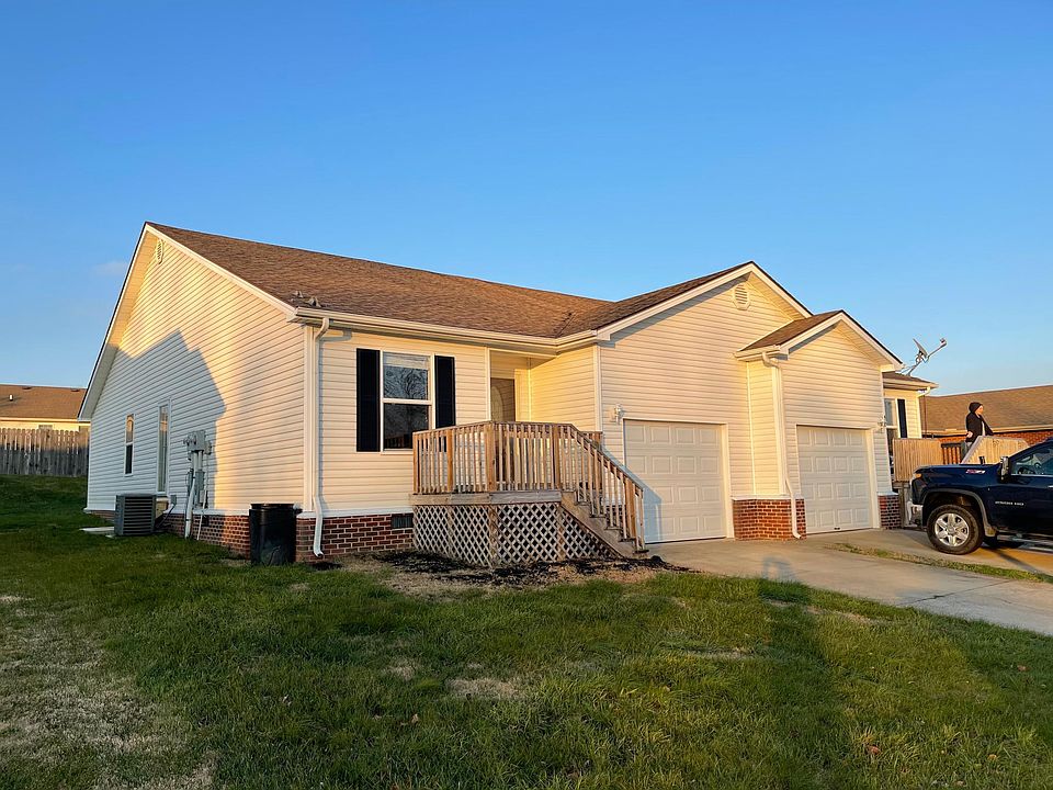 1st image of 409 Hamlett Dr W
