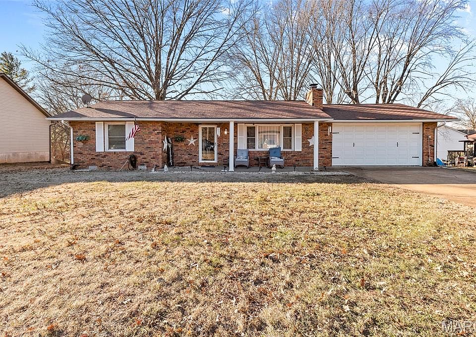 1st image of 42 Duke Dr