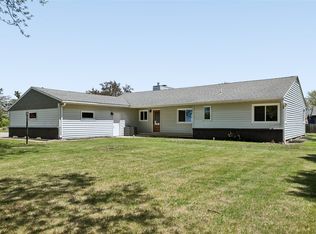 1940 West St, Grinnell, IA 50112