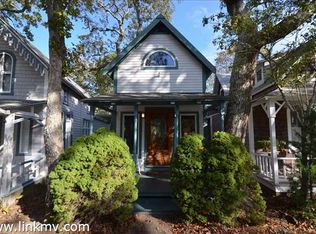 8 Rural Cir, Oak Bluffs, MA 02557