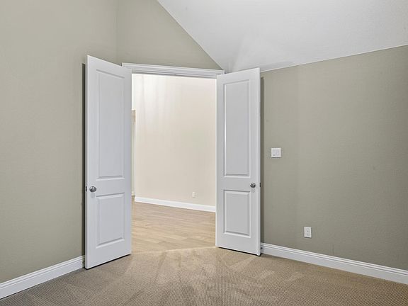 3rd image of 1621 Trellis Dr