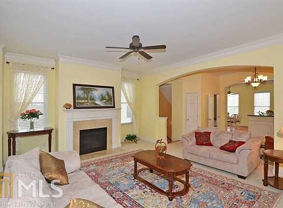5th image of 2307 Marion Walk Dr SE
