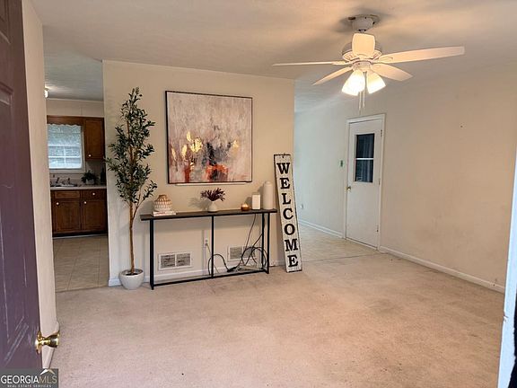 2nd image of 1064 Meadowbrook Ln NW