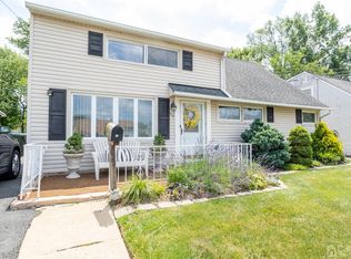 69 Homes Park Ave, Iselin, NJ 08830
