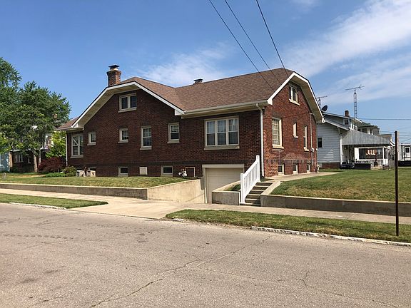 5th image of 1004 N Main St
