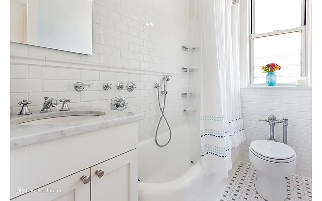 Sold by Douglas Elliman | media 14