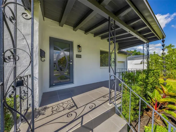 1000 Plover Ave, Miami Springs, FL 33166