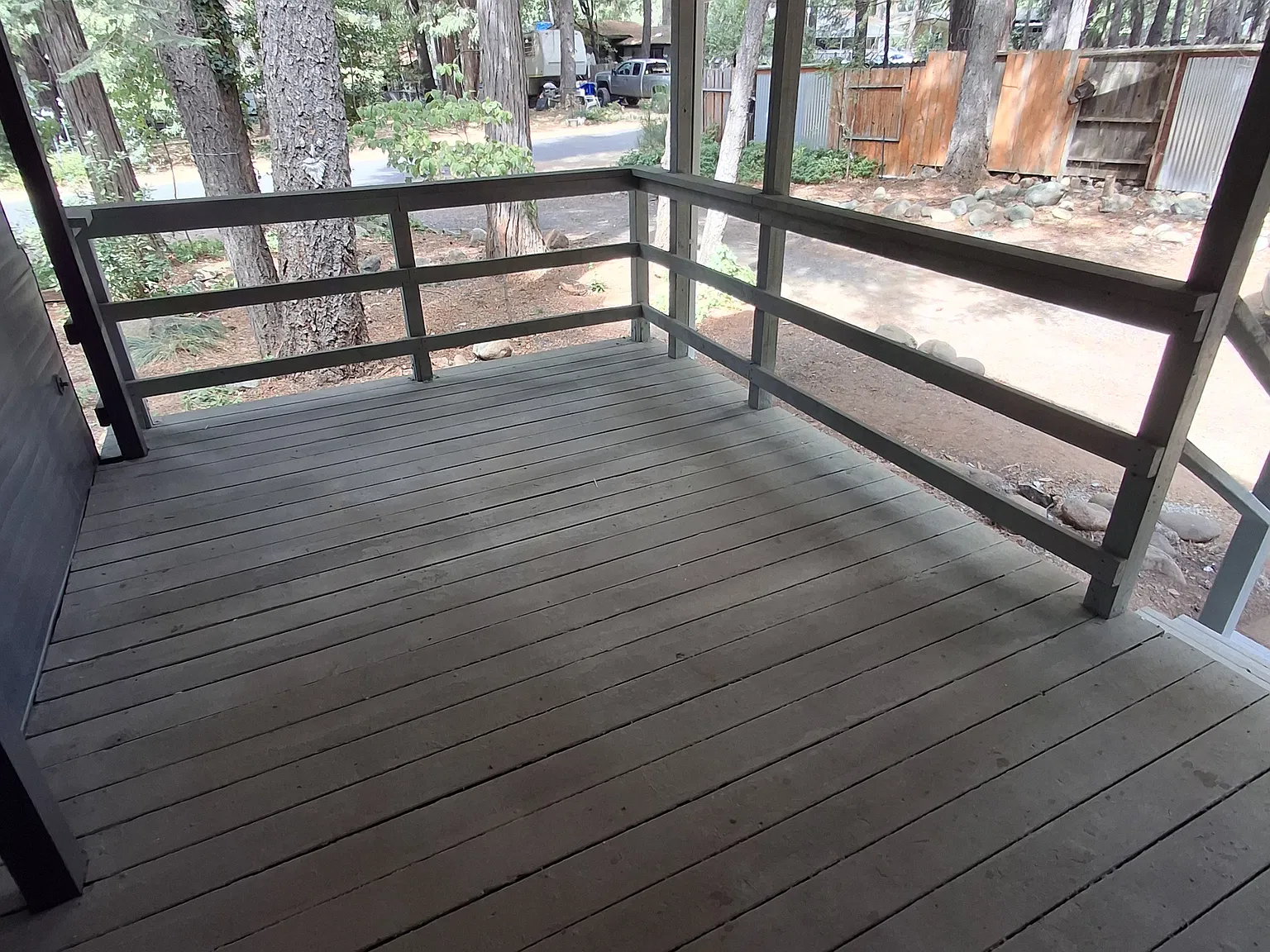 14820 Glenwood Dr — Photo 3