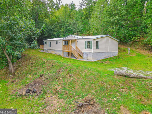 325 Pheasant Dr, Demorest, GA 30535