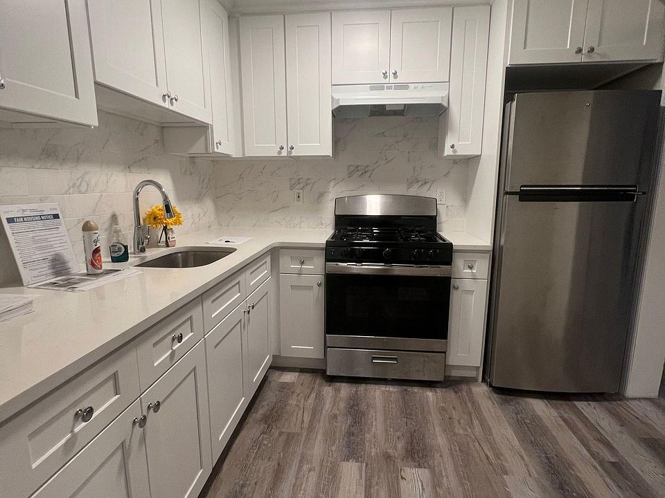 2nd image of 726 Elton Ave Floor 2