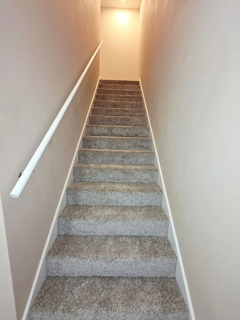 2 bdrm duplex — Photo 3