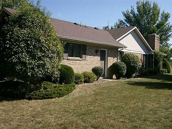 2nd image of 29 Fairway Dr