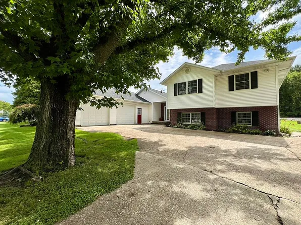1317 2nd St S, Cordova, IL 61242