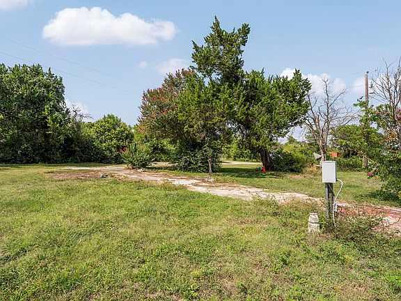 3rd image of 1305 High Chaparral Dr