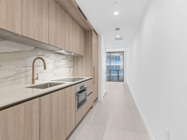 77 SE 5th St #2205 — Photo 2