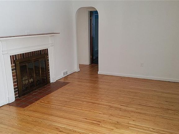 3rd image of 2631 Nichols St