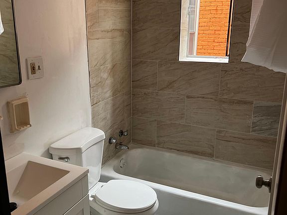 5th image of 1107 Vine St APT 43