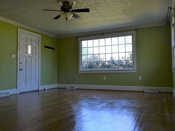 2nd image of 903 Glenwood Ave