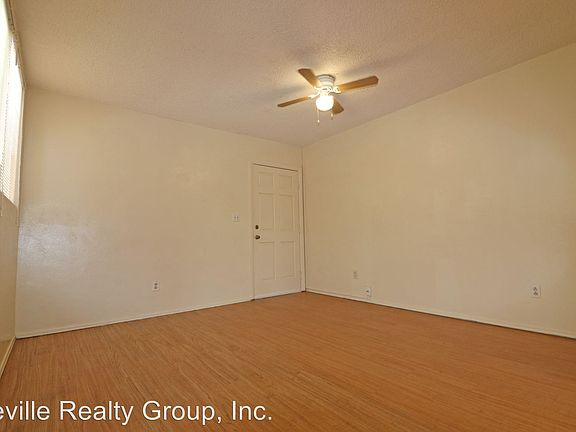 4th image of 1834 Mission Ave APT 6