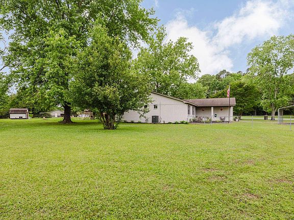 4th image of 8524 Hart Rd