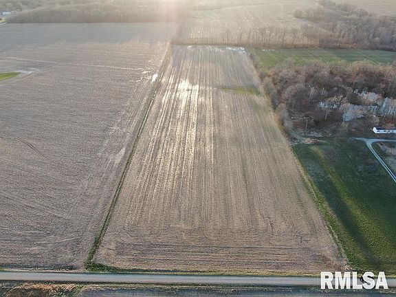 3rd image of N 3000th St