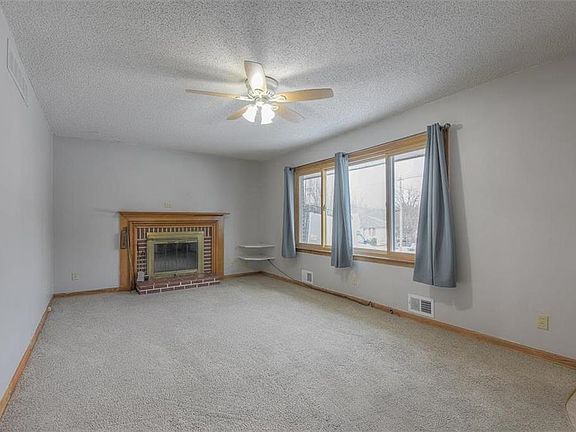 4th image of 2224 S 50th St