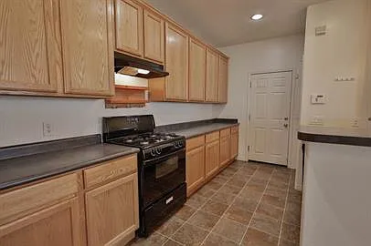 752 W Paseo Celestial — Photo 6
