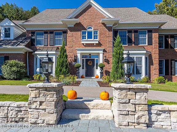 2nd image of 6417 Oakencliffe Ln