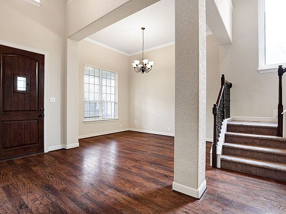 2nd image of 11810 Lampasas Trl