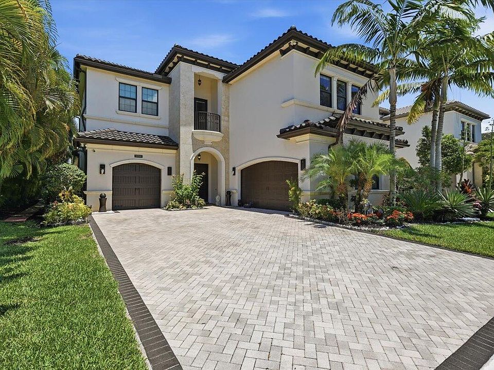 1st image of 9769 Bozzano Drive
