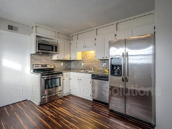 3rd image of 16423 E 29th St S #D