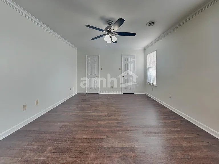 10225 Highgate Cir — Photo 9