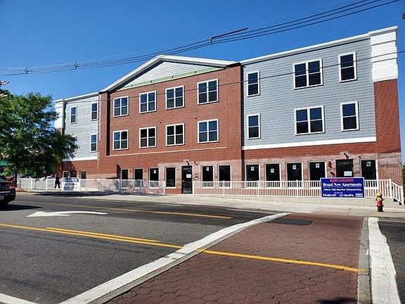 5th image of 160 Main St #202-306