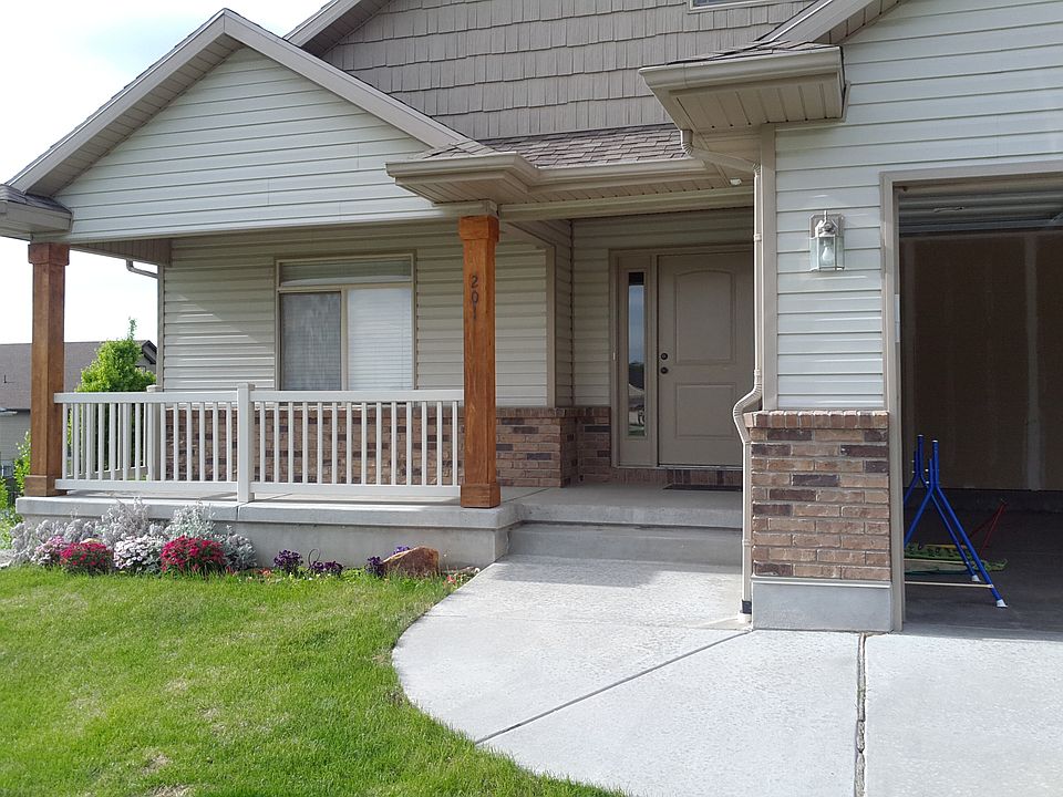 1st image of 201 Appaloosa Way
