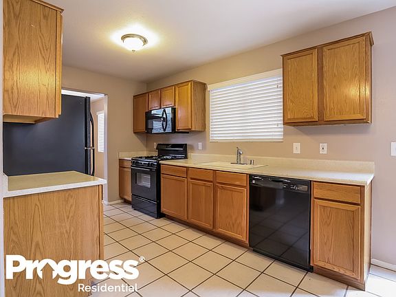 5th image of 9455 Coral Berry St